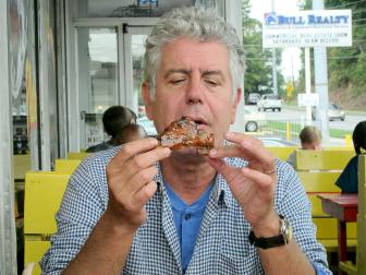 anthony bourdain the layover streaming