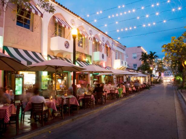 Cuban restaurant in little havana miami