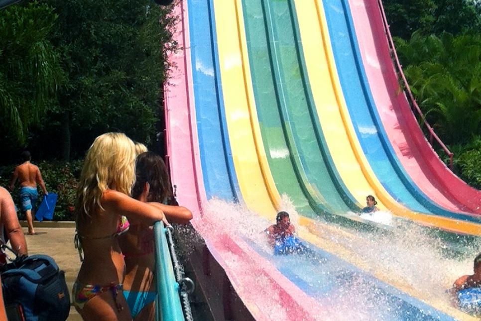 travel channel extreme waterparks
