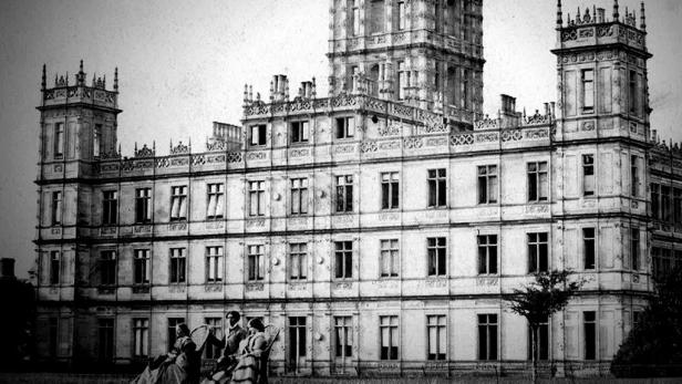 Mysteries at the Castle Travel Channel