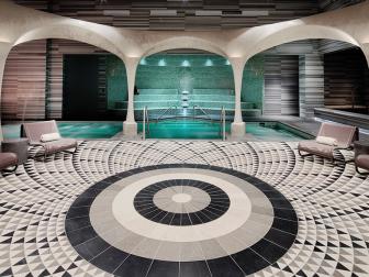 Socialize, detox and unwind at the <a href="http://www.revelresorts.com/resort/venues/exhale-spa" target="_blank">Exhale Spa</a> located at the Atlantic City’s Revel Resort. This spa has 32 therapy rooms for facials, massages and body-slimming treatments. Enjoy a drink from the bar and relax near the bask spa pool.  In addition to taking care of the body, Exhale Spa also offers Core Fusion and yoga classes that are physically and mentally challenging.