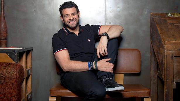 Adam Richman : Host of Man Finds Food  Secret Eats With 