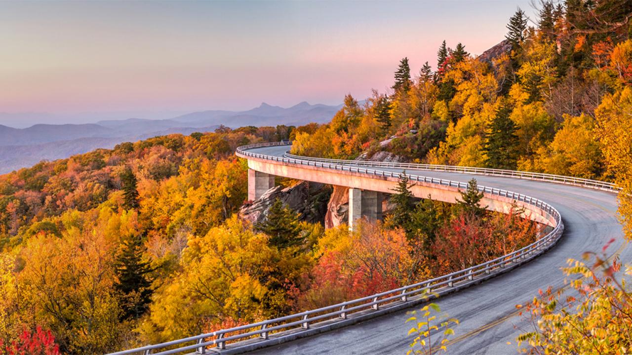 Under ~ Asien Skalk Fall Escapes: Blue Ridge Parkway | Travel Channel