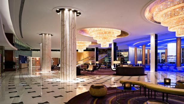 Fontainebleau Lobby