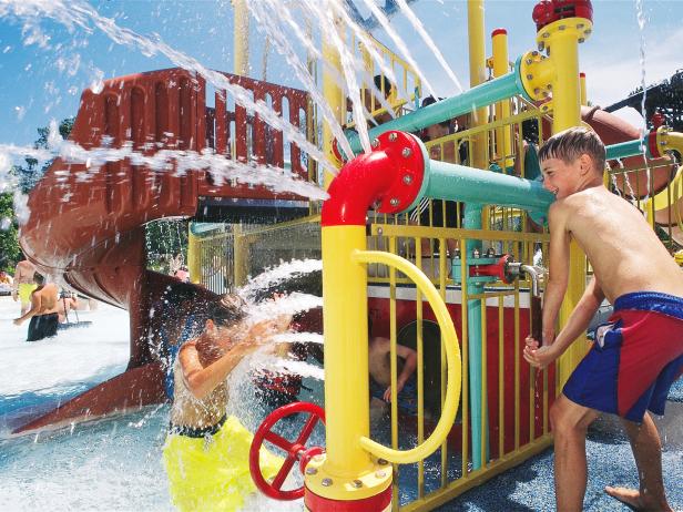 Best Outdoor Water Parks in the US