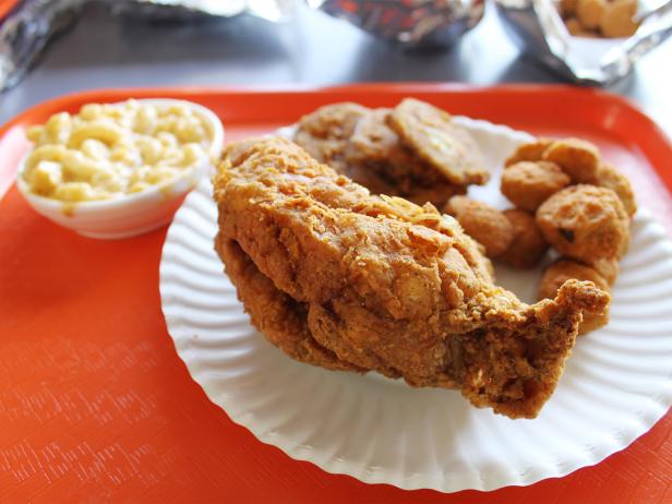 chandler's deli, fried chicken, knoxville, tennessee