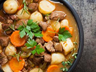 traditional irish stew, meat, potatoes, ireland