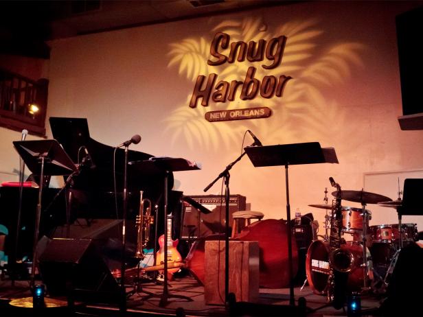 Snug Harbor, jazz bistro, stage, New Orleans, Louisiana