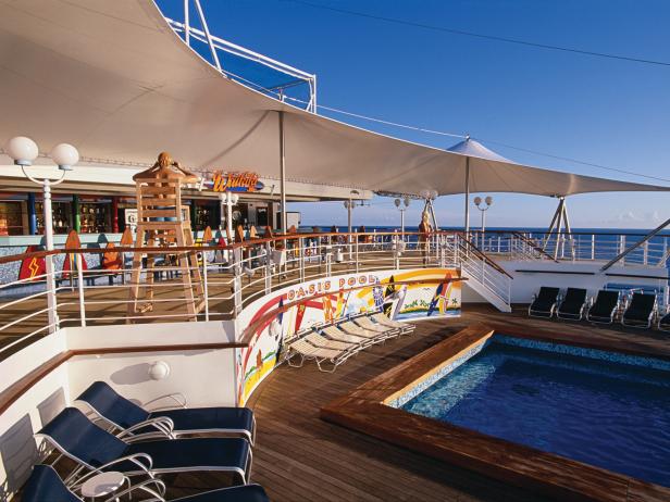 Norwegian Pride of America, cruise ship, oasis pool