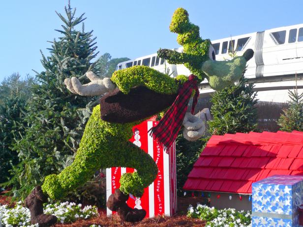 Goofy topiary at Epcot Center in Orlando