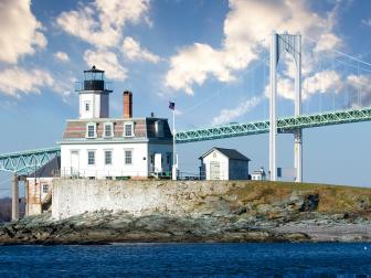 logding, places to stay, weekend trip, unique, unusual, rose island lighthouse, newport, rhode island, museum