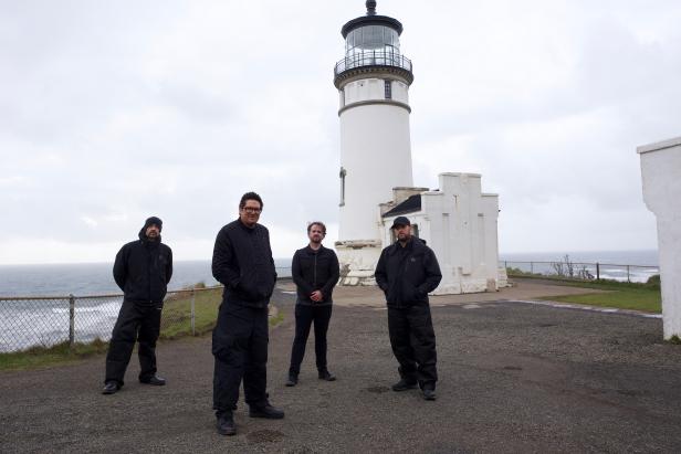Zak, Aaron, Billy, and Jay encounter one of their most powerful investigations in GAC history here at the North Head Lighthouse in Oregon. This lighthouse is like a beacon of souls in the Graveyard of Death.