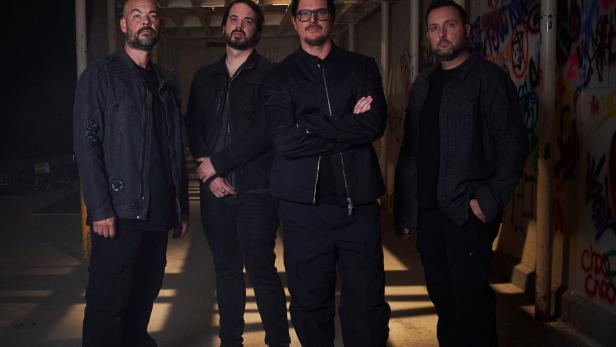 Zak Bagans and Crew Help Homeowners in Crisis in New Spinoff 'Ghost Adventures: House Calls'