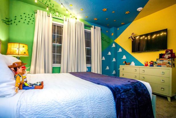 Book Toy Story Themed Kids Rooms Near Walt Disney World