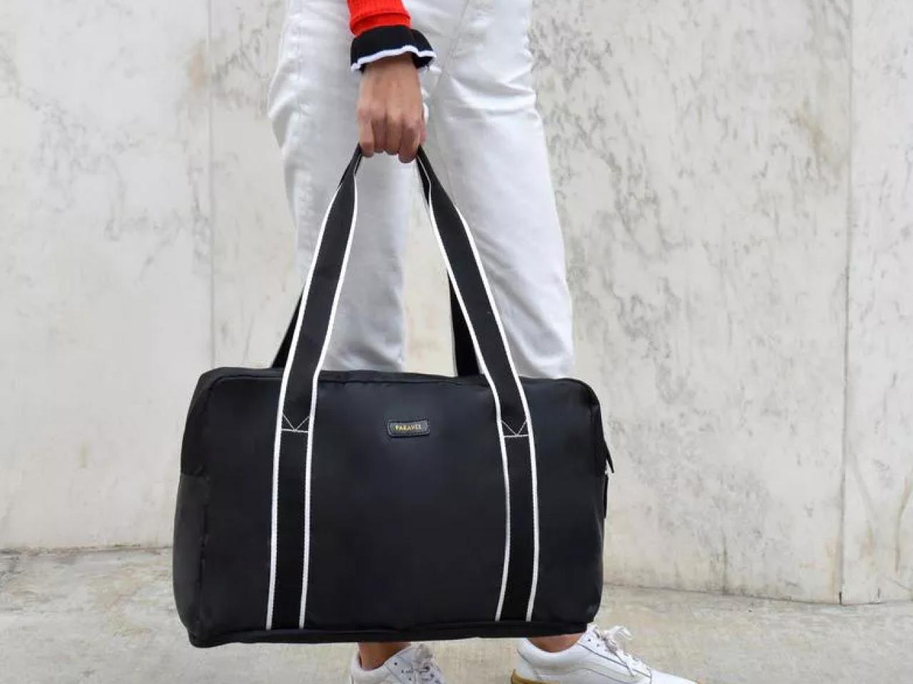 Sole society garyn best sale faux leather duffle bag