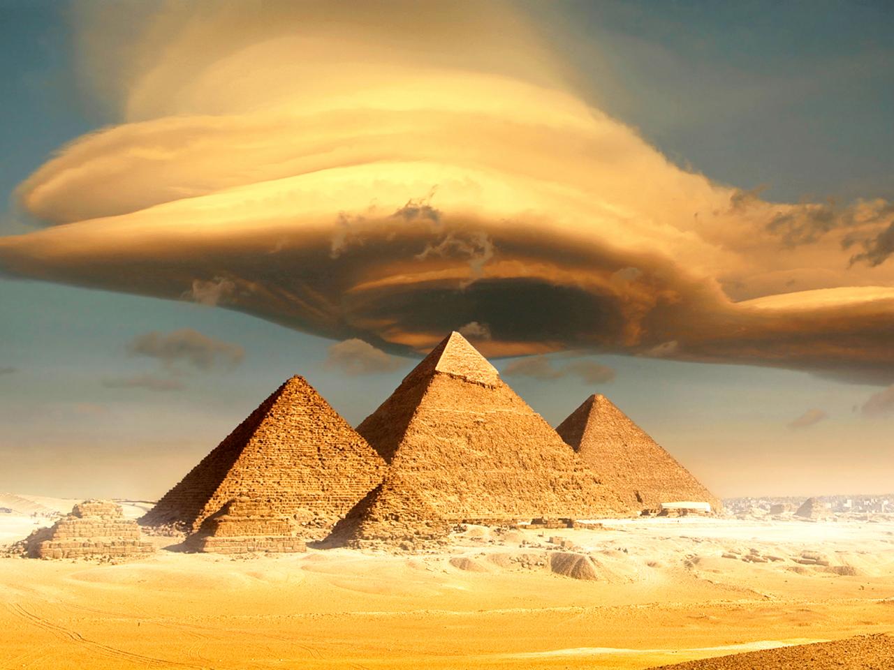 ancient egypt pyramids and tombs