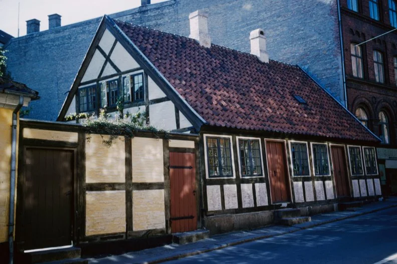 The childhood home of Danish writer Hans Christian Andersen in Munkemollestraede, Odense, Denmark, 1959.  (Photo by Archive Photos/Getty Images)