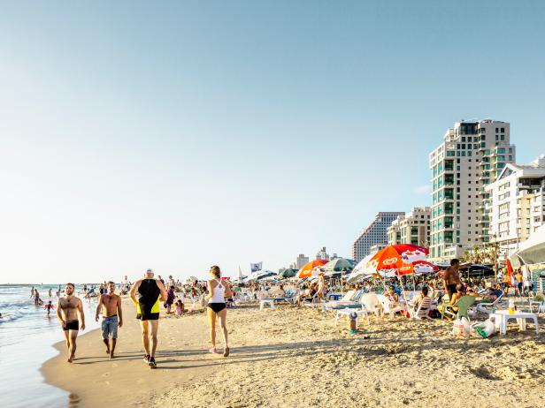 Https Www Travelchannel 2018 12 11t16 59 47 05 00 Weekly Gettyimages 476950721 Maremagnum Tel Aviv Jerum Jpg Rend Hgtvcom 616 462 Jpeg