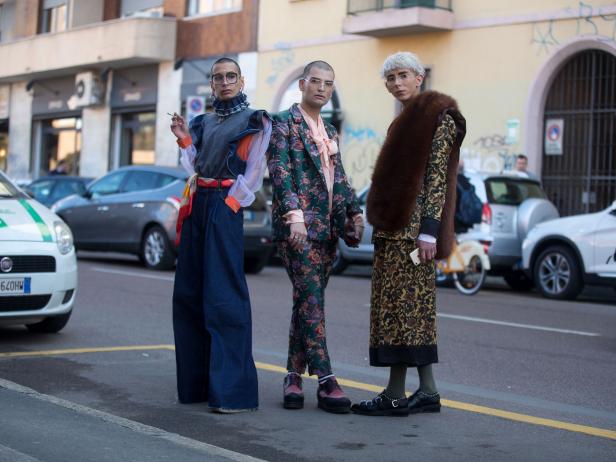 MILAN, ITALY - FEBRUARY 25:  Guests outside Antonio Marras during Milan Fashion Week Fall/Winter 2017/18 on February 25, 2017 in Milan, Italy.  (Photo by Melodie Jeng/Getty Images)