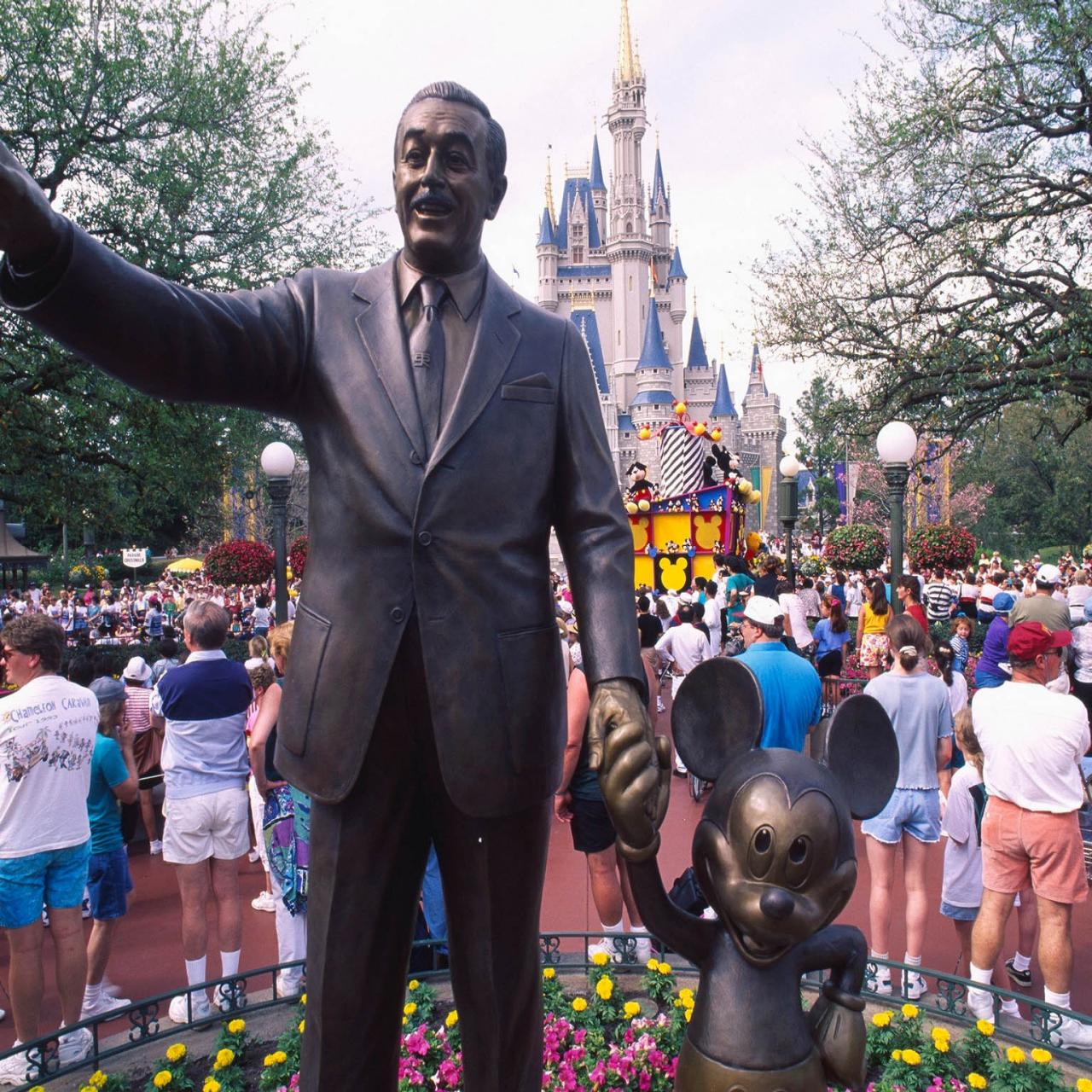 Disney Parks Insider Scoop:Taking Your Theme Park Trip To The Next Level