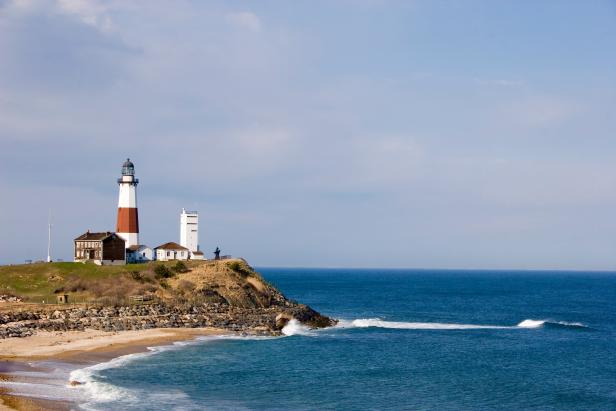 Montauk Point Lighthouse overlooks the Atlantic ocean.