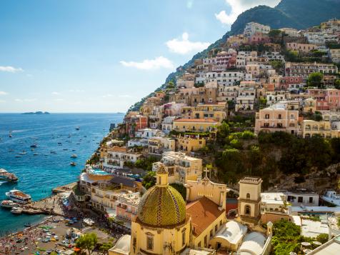 Discover Positano: Italy's Enchanting Coastal Village