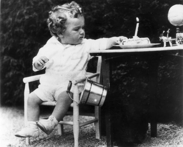 1931:  Charles Augustus Lindbergh Jnr, son of the American aviator, on his first birthday. A few months later he was kidnapped from his home and murdered.  (Photo by BIPS/Getty Images)