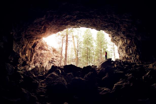 USA, Oregon, Bend, Hidden Forest Cave