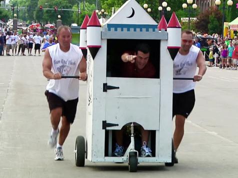 Iowa's Outhouse Races