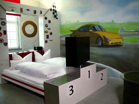 V8 Hotel For Car Fanatics