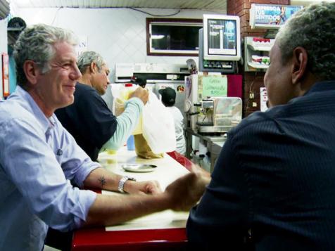 A Dominican Late-Night Eatery