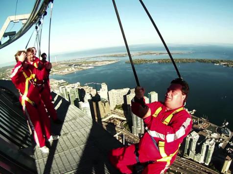 Toronto's Sky-High Edgewalk