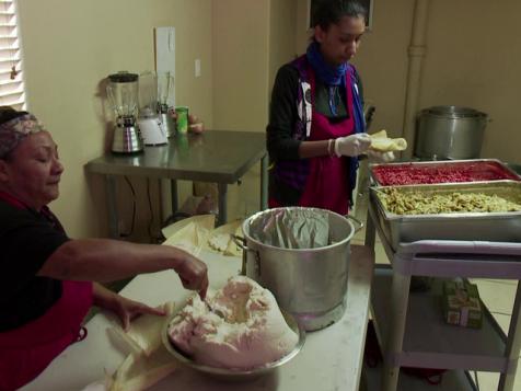 LA's Tamales and Burgers